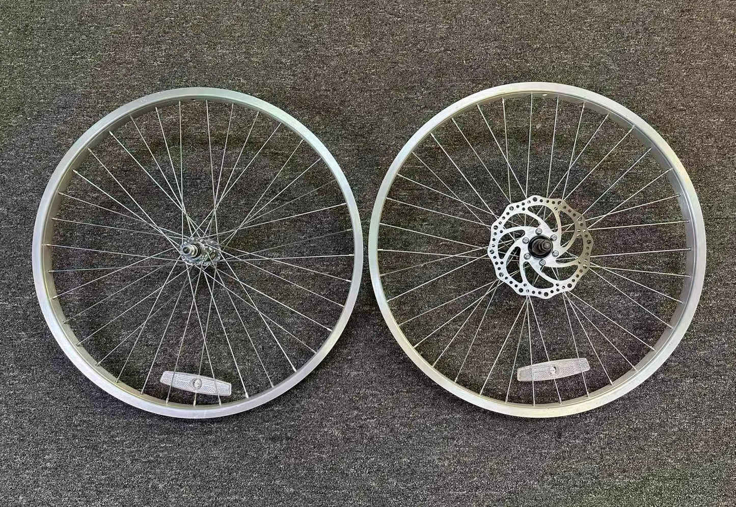 24" Bicycle Front Wheel 100 mm O.L.D. Bolt-on Hub