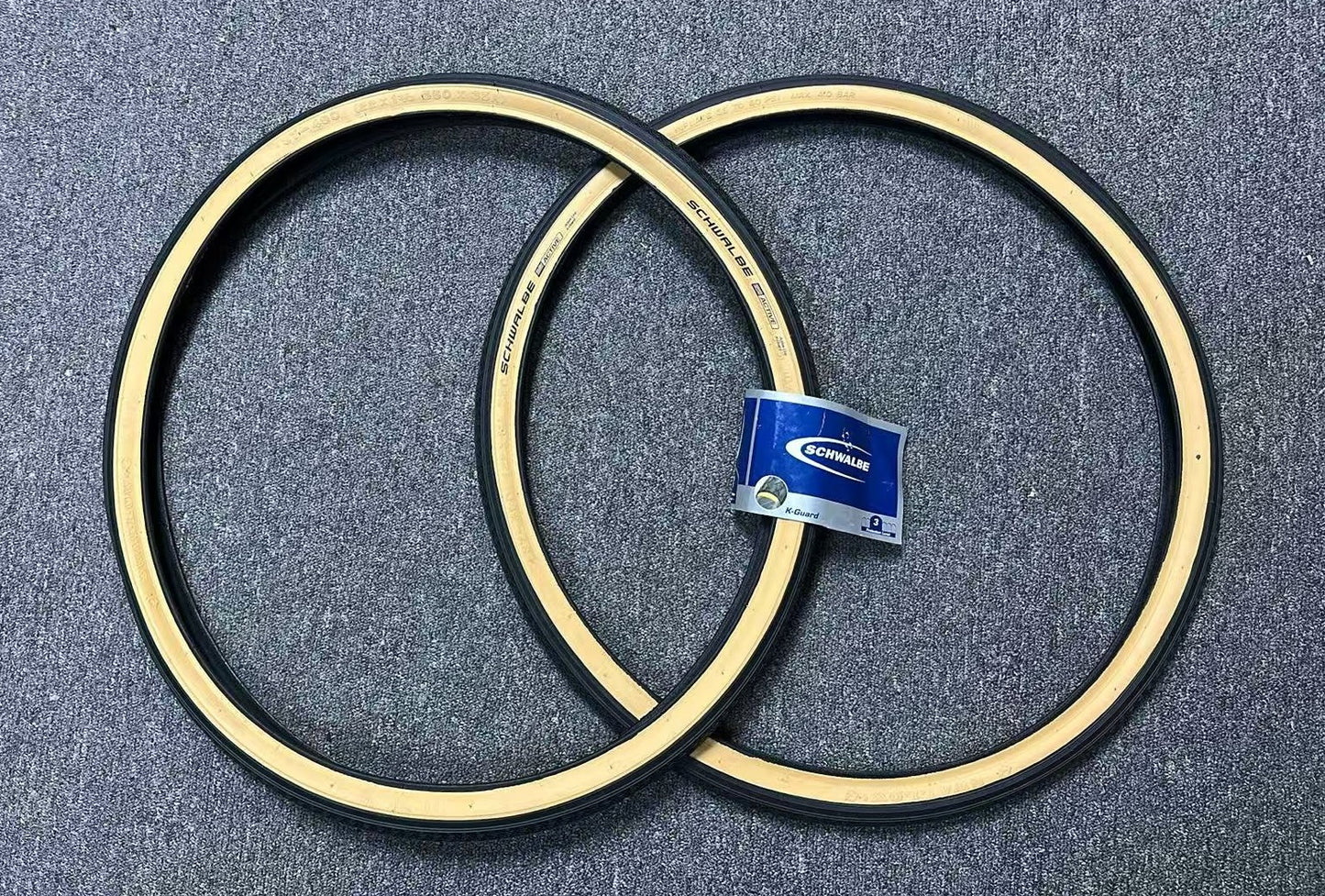 Schwalbe 22" x 1-3/8" Tire, K-Guard, Protection Level 3