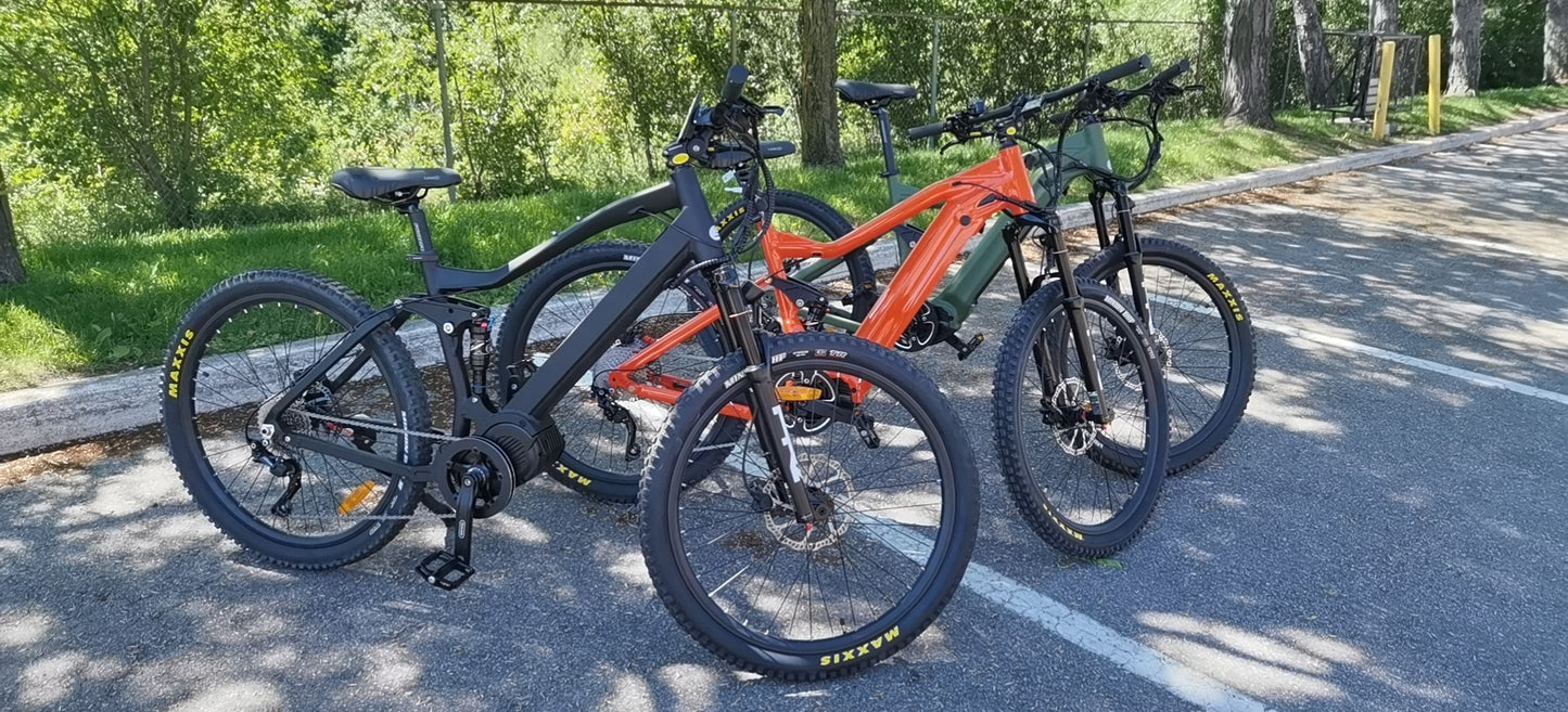 27.5" x 2.3" Maxxis Manion DHF Front Tire, DHR II Rear Tire, Optional CST Inner Tube