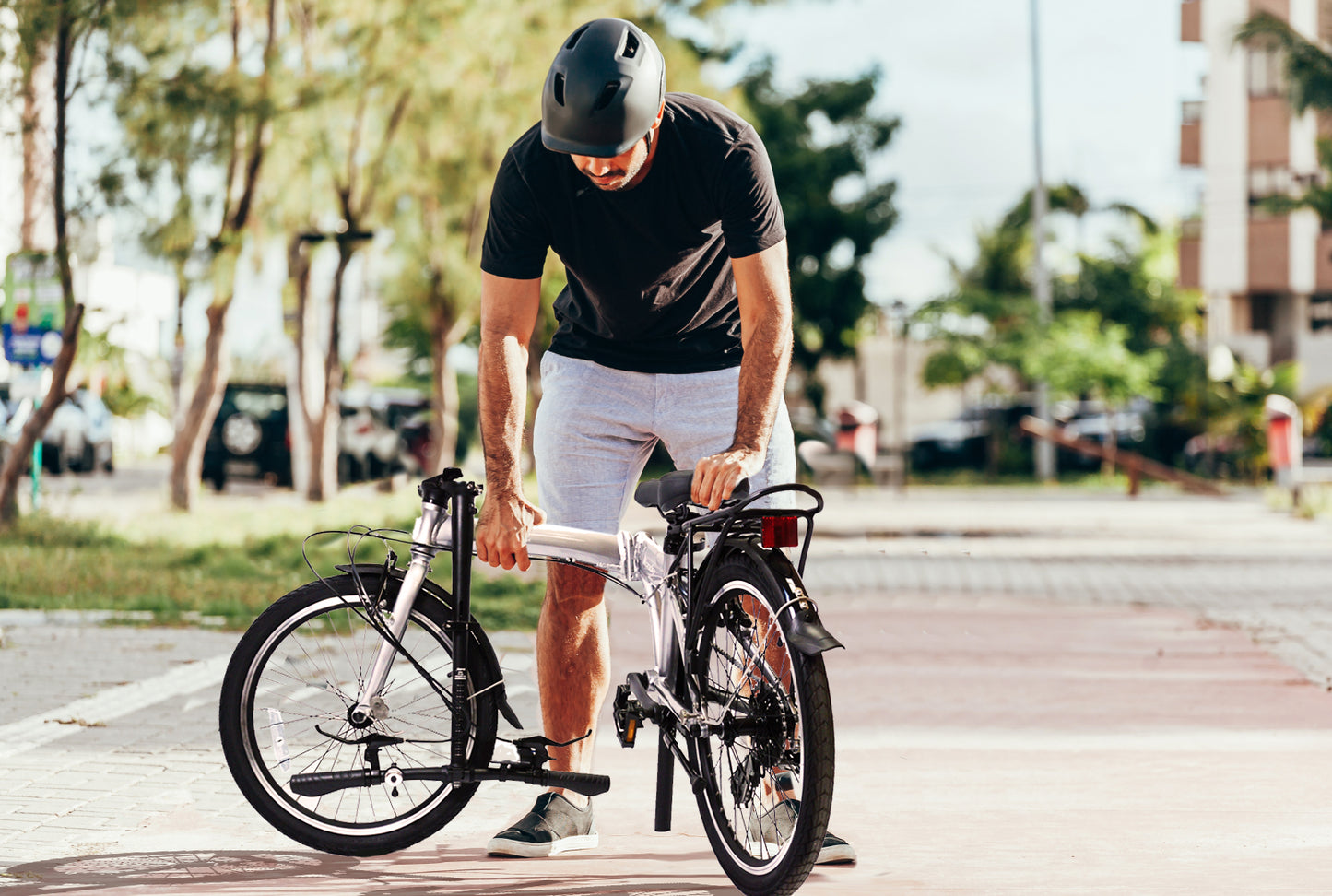 Wonder - SOLOROCK 20" 8 Speed Aluminum Folding Bike - Hydraulic Disc Brakes