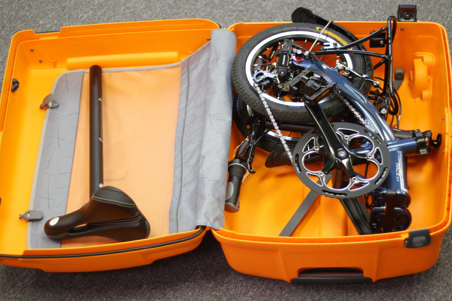 Pace 3.0 - SOLOROCK 14" 3 Speed Aluminum Folding Bike