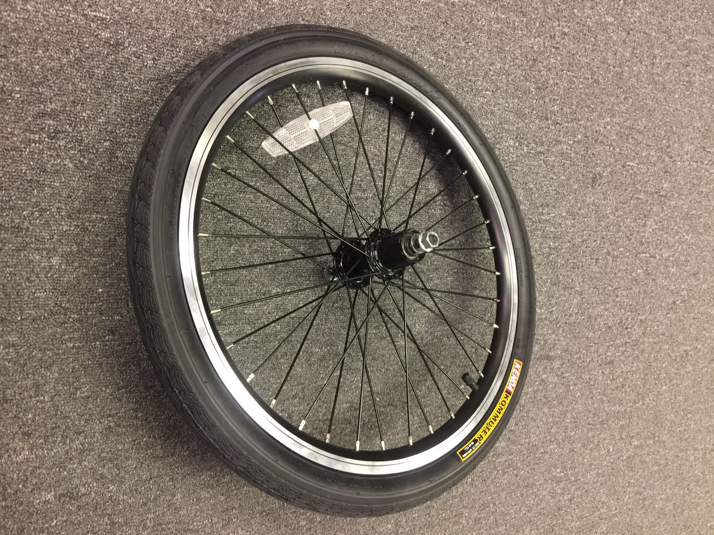 Neck Less Rim 16